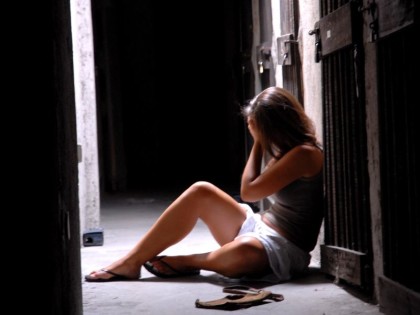 Due 17enni fermati per violenze sessuali su una ragazza coetanea Due 17enni fermati per violenze sessuali su una ragazza coetanea