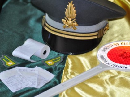 Scoperti due evasori totali a Bari. Controlli in vista anche a Taranto… Scoperti due evasori totali a Bari. Controlli in vista anche a Taranto…
