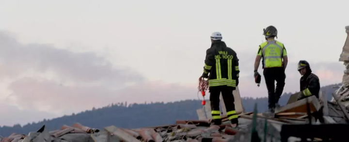 CdG vigili del fuoco al lavoro