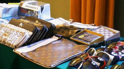 Mise. Il sottosegretario Gentile firma intesa con Anci per il contrasto alla contraffazione nei comuni Mise. Il sottosegretario Gentile firma intesa con Anci per il contrasto alla contraffazione nei comuni