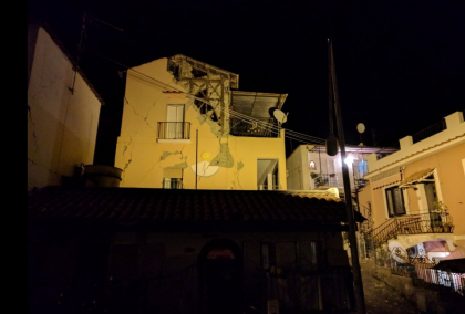 Terremoto a Ischia, crollano edifici a Casamicciola. Morta una donna, 25 feriti. Sette persone sotto le macerie item-thumbnail