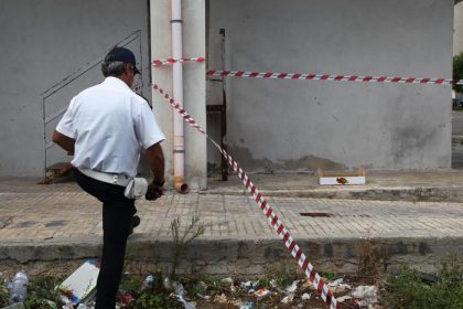 E' ancora molto grave la bimba lanciata dal balcone a Taranto item-thumbnail