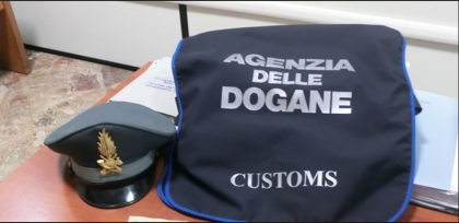 Oltre 5 milioni di euro in contante intercettati nei primi 9 mesi dell'anno presso gli scali baresi Oltre 5 milioni di euro in contante intercettati nei primi 9 mesi dell'anno presso gli scali baresi