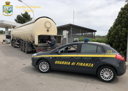 Taranto. Operazione "Oro blu" della Guardia di Finanza. 7 arrestati e sequestri per 53 milioni di euro item-thumbnail