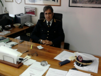 La Polizia Locale di Taranto compra delle bandiere a prezzi da cashmere e seta !!! La Polizia Locale di Taranto compra delle bandiere a prezzi da cashmere e seta !!!