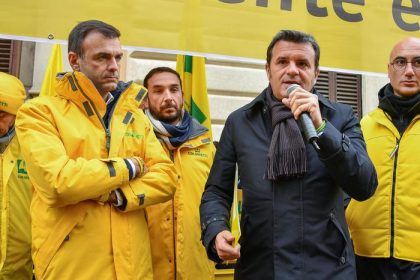 Il ministro Centinaio: impegno su gelate, xyella e frodi nel decreto legge semplificazione item-thumbnail