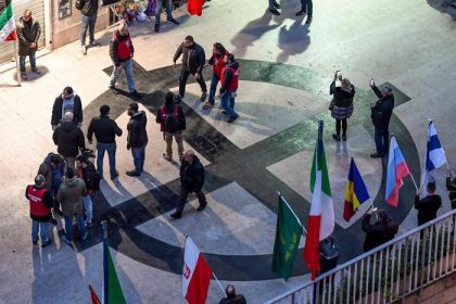 Vergognosa aggressione a Roma contro i giornalisti de L'Espresso item-thumbnail