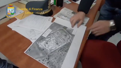 Operazione “Bulldozer” della Guardia di Finanza. Stroncato traffico d'armi dal Montenegro al Salento Operazione “Bulldozer” della Guardia di Finanza. Stroncato traffico d'armi dal Montenegro al Salento