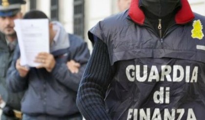 Operazione “ Pitbull ” della Finanza per usura e violazioni al testo unico leggi bancarie . 2 arrestati e sequestri per oltre 270mila euro item-thumbnail