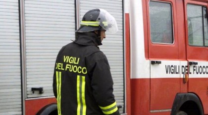 Risveglio all’alba fra le fiamme in casa. Una tragedia scampata grazie al cane Risveglio all’alba fra le fiamme in casa. Una tragedia scampata grazie al cane