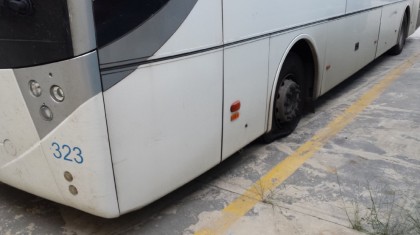 Sabotati 18 bus nella notte : a piedi studenti e lavoratori Sabotati 18 bus nella notte : a piedi studenti e lavoratori