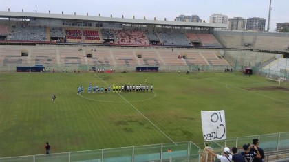 Il Taranto F.C. si adegua al disinteresse dei propri tifosi Il Taranto F.C. si adegua al disinteresse dei propri tifosi
