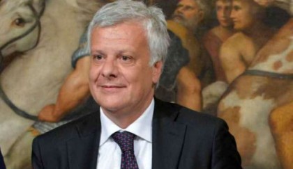 Ilva, il ministro Galletti incontra il commissario Gnudi, per l’utilizzo dei fondi sequestrati alla famiglia Riva Ilva, il ministro Galletti incontra il commissario Gnudi, per l’utilizzo dei fondi sequestrati alla famiglia Riva