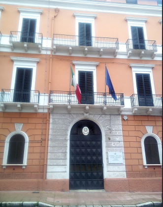 Furti di energia elettrica ed abusivismo, lavoro nero, la Guardia di Finanza controlla la costa tarantina Furti di energia elettrica ed abusivismo, lavoro nero, la Guardia di Finanza controlla la costa tarantina