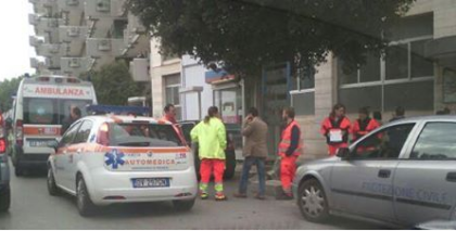 Una donna suicida si butta dalla finestra in viale MagnaGrecia Una donna suicida si butta dalla finestra in viale MagnaGrecia