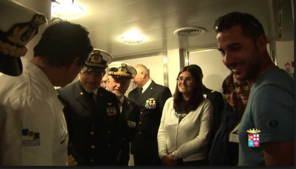 “Operazione Smile” a bordo della portaerei Cavour della Marina Militare “Operazione Smile” a bordo della portaerei Cavour della Marina Militare