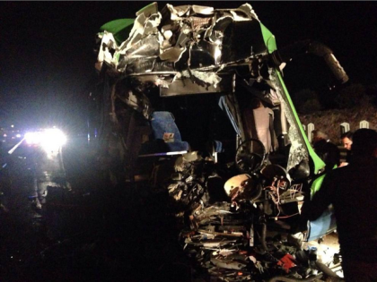 Violento incidente tra un autobus ed un autogru sulla Taranto-Brindisi. Venti i feriti, tre gravi. Violento incidente tra un autobus ed un autogru sulla Taranto-Brindisi. Venti i feriti, tre gravi.