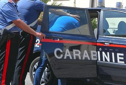 4 giovani incensurati tentano un’estorsione per restituire un ciclomotore rubato ma vengono denunciati per furto e tentata estorsione. 4 giovani incensurati tentano un’estorsione per restituire un ciclomotore rubato ma vengono denunciati per furto e tentata estorsione.