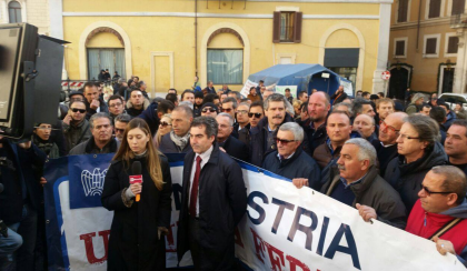 La marcia inutile a Roma della Confindustria jonica La marcia inutile a Roma della Confindustria jonica