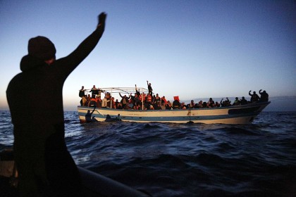 Immigrazione: “Da Renzi solo pacche sulla spalla, ma Taranto sola a gestire emergenza” Immigrazione: “Da Renzi solo pacche sulla spalla, ma Taranto sola a gestire emergenza”