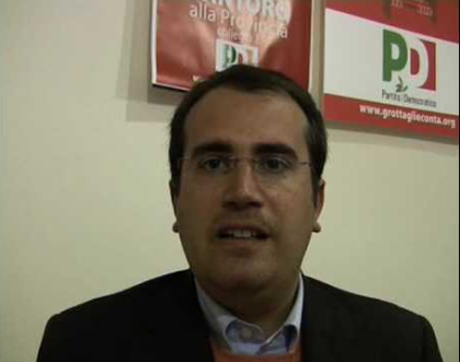 Caos nel Pd di Taranto. Mancarelli indagato per “stalking” e diffamazione vuole candidarsi alla Regione… Caos nel Pd di Taranto. Mancarelli indagato per “stalking” e diffamazione vuole candidarsi alla Regione…