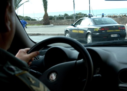 La Guardia di Finanza arresta altri responsabili per le truffe e tangenti a Maricommi Taranto item-thumbnail