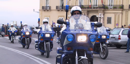 Ecco come la Polizia Municipale a Bari e Firenze fa il proprio lavoro. A Taranto dorme… item-thumbnail