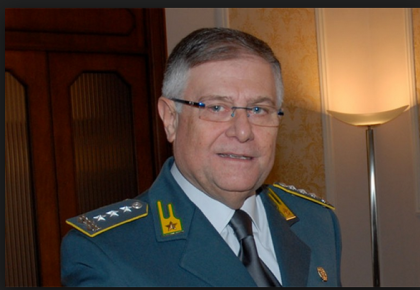Il Generale della Guardia di Finanza Riccardo Piccinni, in visita a Taranto item-thumbnail