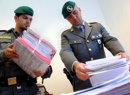 Rapporto Guardia di Finanza: tutti gli illeciti dei funzionari pubblici Rapporto Guardia di Finanza: tutti gli illeciti dei funzionari pubblici