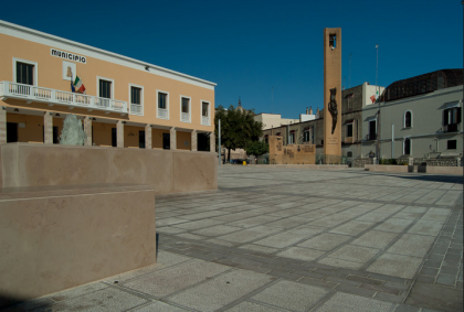Dopo Taranto, anche il Comune di Castellaneta vicino al dissesto ? Dopo Taranto, anche il Comune di Castellaneta vicino al dissesto ?