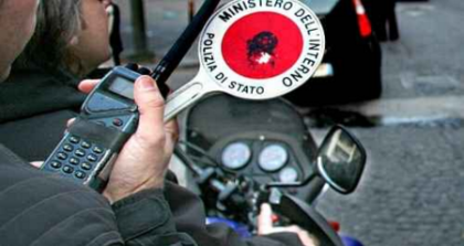 “Guerra” delle forze dell’ordine alla droga : altri due arresti della Polizia di Stato “Guerra” delle forze dell’ordine alla droga : altri due arresti della Polizia di Stato