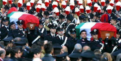 Il Movimento 5 Stelle, da sempre dalla parte del terrorismo Il Movimento 5 Stelle, da sempre dalla parte del terrorismo