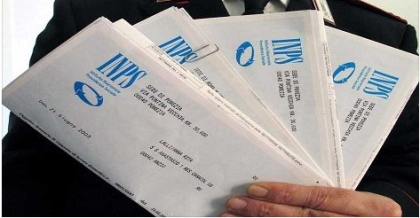 La Guardia di Finanza denuncia 174 persone per maxitruffa all’Inps. Assegni sociali a migranti La Guardia di Finanza denuncia 174 persone per maxitruffa all’Inps. Assegni sociali a migranti