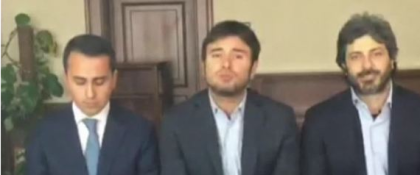 Il Movimento 5 Stelle attacca il Pd a Taranto. Grillini ma dopo Pomezia e Quarto non provate imbarazzo? Il Movimento 5 Stelle attacca il Pd a Taranto. Grillini ma dopo Pomezia e Quarto non provate imbarazzo?