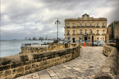 Il crollo di Taranto e la cultura perduta Il crollo di Taranto e la cultura perduta