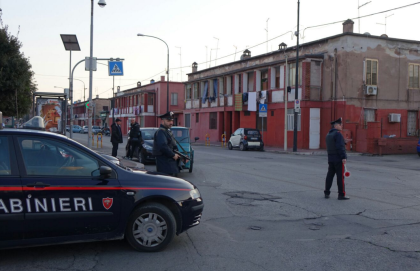 Finalmente qualcuno si muove ! Posti di blocco dei Carabinieri in tutta la città item-thumbnail