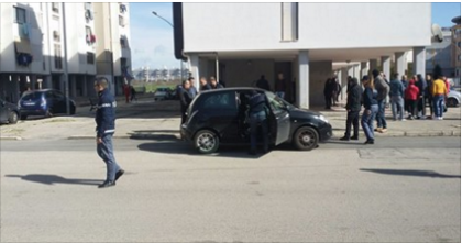 Taranto, agguato mortale tra la gente: morto un pregiudicato di 32 anni, feriti due passanti item-thumbnail