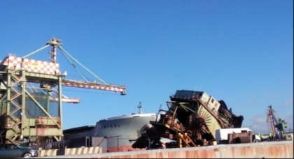 ILVA, si è conclusa con successo la fase più delicata del recupero della gru ILVA, si è conclusa con successo la fase più delicata del recupero della gru