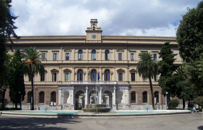 Professore di giurisprudenza a Bari condannata. E tira in ballo l’ex presidente dell’ Ordine Avvocati di Taranto Professore di giurisprudenza a Bari condannata. E tira in ballo l’ex presidente dell’ Ordine Avvocati di Taranto