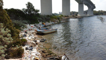 Sequestrata dalla Guardia Costiera discarica abusiva di rifiuti sotto il Ponte Punta Penna item-thumbnail
