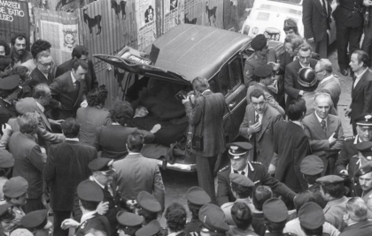 37 anni fa, oggi ritrovarono il cadavere di Aldo Moro. Ma item-thumbnail