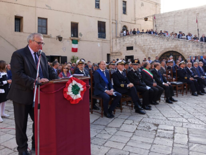 Alla Festa della Polizia a Taranto, qualcuno ha dato i numeri… item-thumbnail