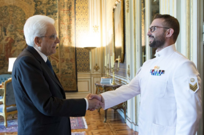 Il presidente Mattarella riceve al Quirinale il marò Salvatore Girone e la famiglia Il presidente Mattarella riceve al Quirinale il marò Salvatore Girone e la famiglia