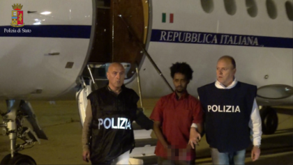 Estradato dal Sudan ed arrestato dalla Polizia il boss delle tratte umane dalla Libia sulle coste italiane item-thumbnail