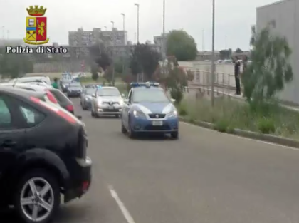 ESCLUSIVO. I nomi e le foto dell’ operazione della Polizia di Stato nella notte a Taranto item-thumbnail