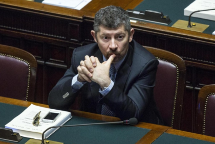 Sottosegretario Scalfarotto firma Protocollo d’Intesa fra Mise, Agenzia Ice e Regione Campania per l’attrazione degli investimenti esteri item-thumbnail