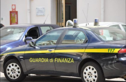 Bari. La Guardia di Finanza sequestra beni a Fiorillo ed a un funzionario delle Ferrovie SudEst per 4milioni e mezzo item-thumbnail