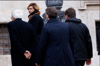 Il Presidente Mattarella a Bari per rendere onore alle vittime dell’incidente ferroviario Il Presidente Mattarella a Bari per rendere onore alle vittime dell’incidente ferroviario