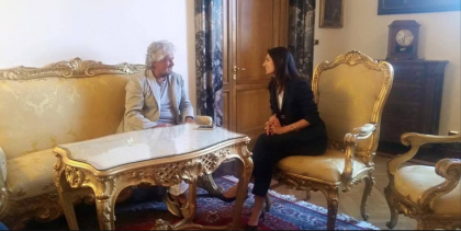 Grillo: “Adesso Virginia dovrà chiarire”. Frattura tra il “direttorio” Cinque Stelle e la Raggi. I retroscena item-thumbnail