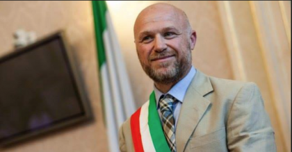 Livorno:il sindaco “grillino” Nogarin indagato per abuso d’ufficio Livorno:il sindaco “grillino” Nogarin indagato per abuso d’ufficio